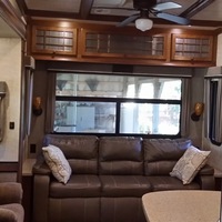2015 Heartland Big Horn 3570RS, 3