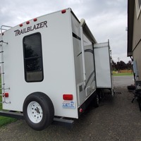 2013 Komfort Trailblazer 2700RB Diamond Edition, 8