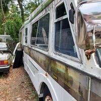 1976 FMC J310, 1