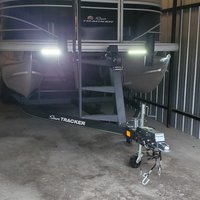 2020 Sun Tracker 22' Party Barge DLX RF, 5