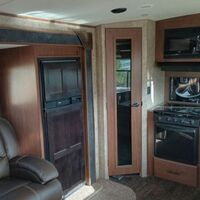 2017 Outdoors RV Mountain Series Blackstone 250 RKS, 12