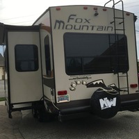 2017 Fox Mountain 235RLS, 1