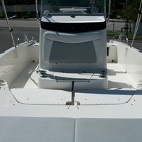 2014 Boston Whaler 210 Dauntless, 14