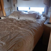 2005 Fleetwood Discovery RV, 5