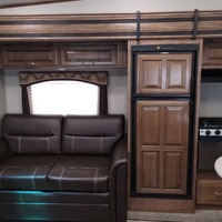 2017 Keystone Laredo Super - Lite 297SRE Excellent, 11