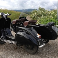 1964 VESPA WITH SIDE CAR, 3