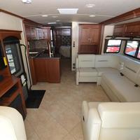 2014 Winnebago Forza 34T, 2