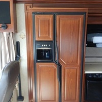 2008 Fleetwood Discovery RV, 5