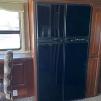 2009 Freightliner XC-R Mandalay RV, 4