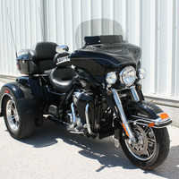 2009 Harley Davidson FLHTCUTG Tri Glide Ultra Classic Trike, 1