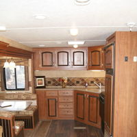 2011 Jayco 34' 322 FKS ULTRALIGHT DOUBLE SLIDEOUT, 4