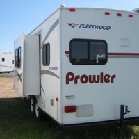 2006 Fleetwood Prowler, 2