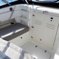 2006 Boston Whaler 320 Outrage Cuddy Cabin, 21