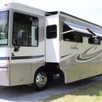 2005 Winnebago Journey 36G, 0