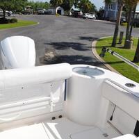 2017 Robalo R302, 9