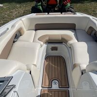 2017 Crownline E4, 3