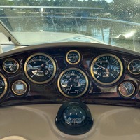 2002 Rinker 342 Fiesta Vee, 26