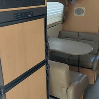 2005 Coach House Platinum 232XL, 9