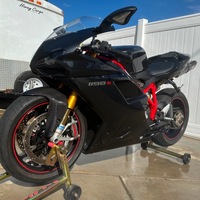 2010 Ducati 1198S, 11