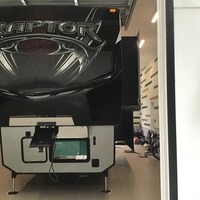 2014 KEYSTONE RAPTOR KING SUITE 332, 1