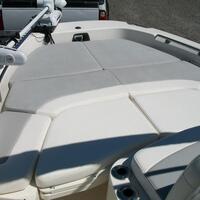 2014 Boston Whaler 210 Dauntless, 8