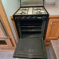 1995 Bigfoot camper 9.11 3000, 5