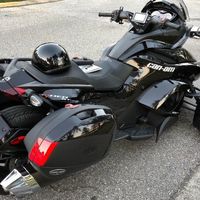 2013 Can-Am ST LIMITED, 1