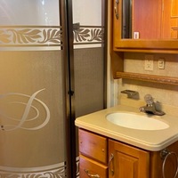 2005 Double Tree Mobile Suites Gold, 10