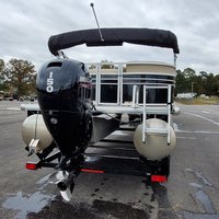 2020 Sun Tracker 22' Party Barge DLX RF, 6