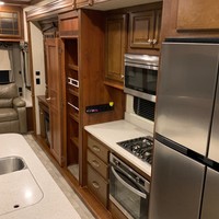 2017 Heartland Bighorn 3890SS, 1