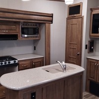 2017 Keystone Laredo Super - Lite 297SRE Excellent, 8