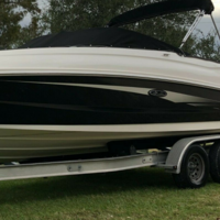 2015 Sea Ray 240 Sundeck, 1