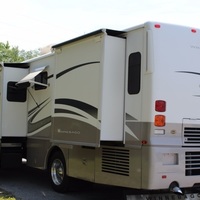 2005 Winnebago Journey 36G, 2