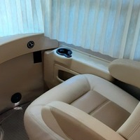 2012 Avanti 2806, 4