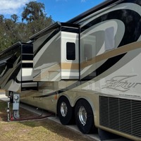 2011 Tiffin Zephyr 45QBZ, 5