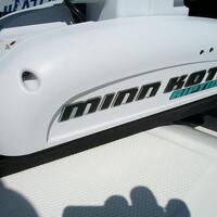 2014 Boston Whaler 210 Dauntless, 24