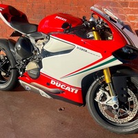 2012 Ducati Panigale S Tricolore, 3