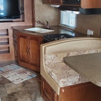 2013 Coachmen Mirada Series M-29 DS Ford V10, 0