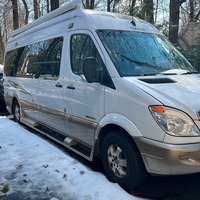 2008 RoadTrek RS Adventurous, 1