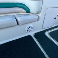 1998 Hurricane Fun Deck 232, 9