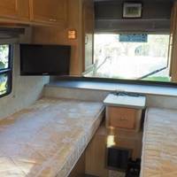 1999 Winnebago RIALTA FD TWIN, 3