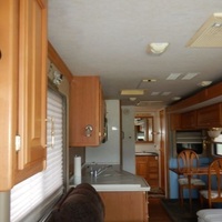 2000 Freightliner Fleetwood Discovery RV, 5