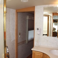 2005 Winnebago Journey 36G, 16