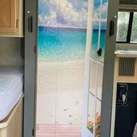 1998 Winnebago Rialta 22RC, 8