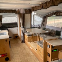 2008 Fleetwood Avalon, 8