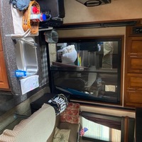 2011 Dutchman Voltage Toy hauler, 6