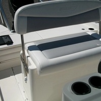 2014 Boston Whaler 210 Dauntless, 20