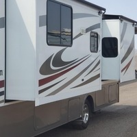 2013 Coachmen Mirada Series M-29 DS Ford V10, 4