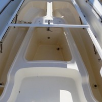 2015 Boston Whaler 240 Dauntless, 31