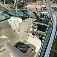 2016 Boston Whaler 230 Vantage, 7